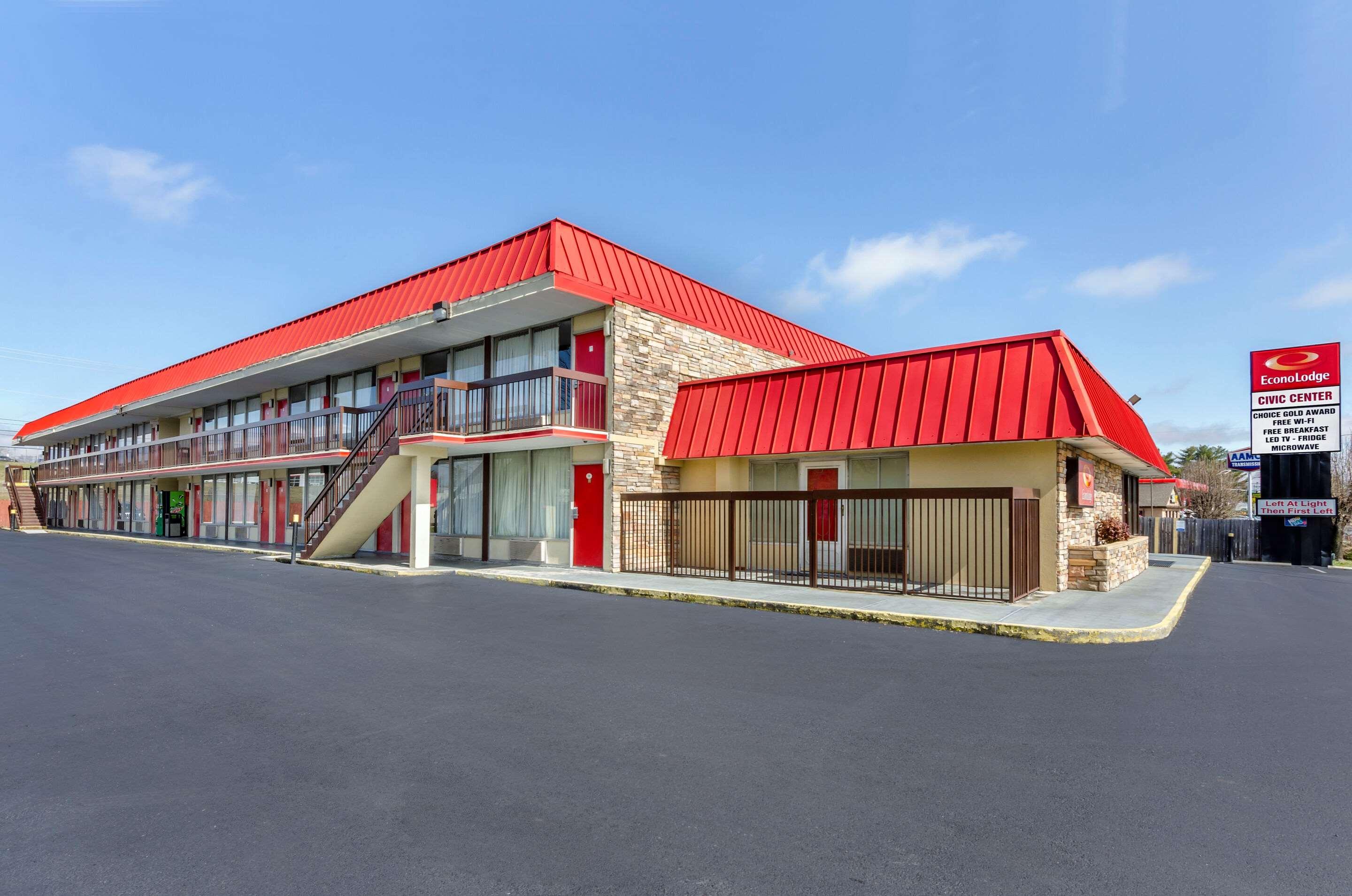 Econo Lodge Civic Center Roanoke Exterior photo